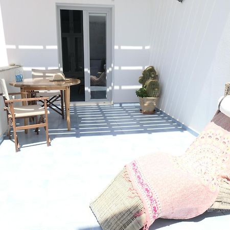 Inaxos Studios, Viewing Apollo Temple. Naxos City Exterior photo
